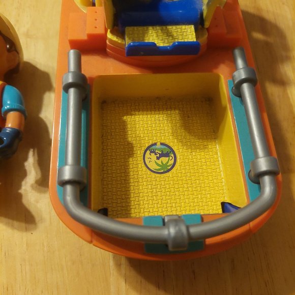 Go Diego go figure and boat - Picture 2 of 8